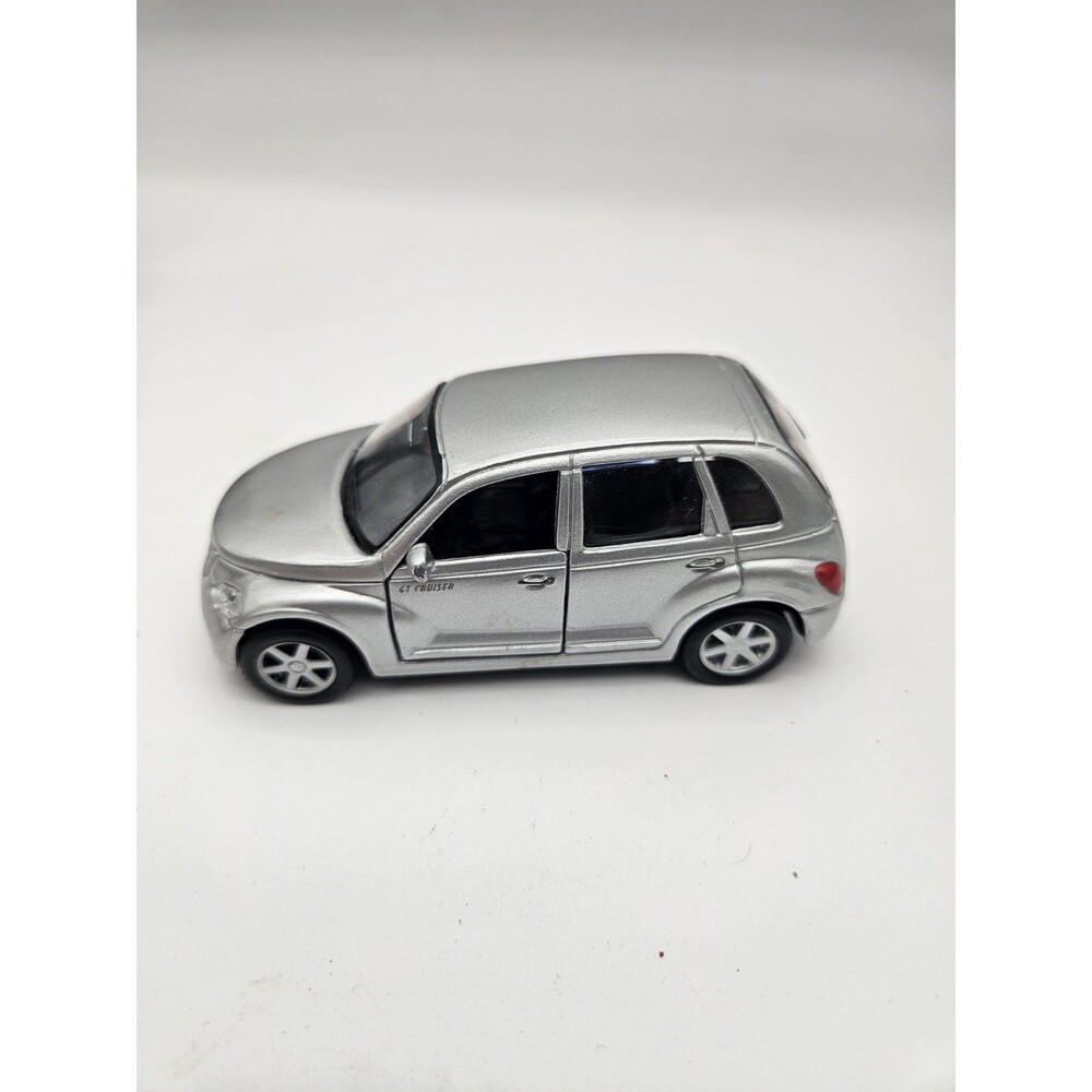 Maisto 2000 Chrysler GT Cruiser Silver Diecast Car